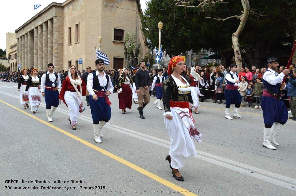 142- Rhodes- Defile Dodecanese grec.JPG